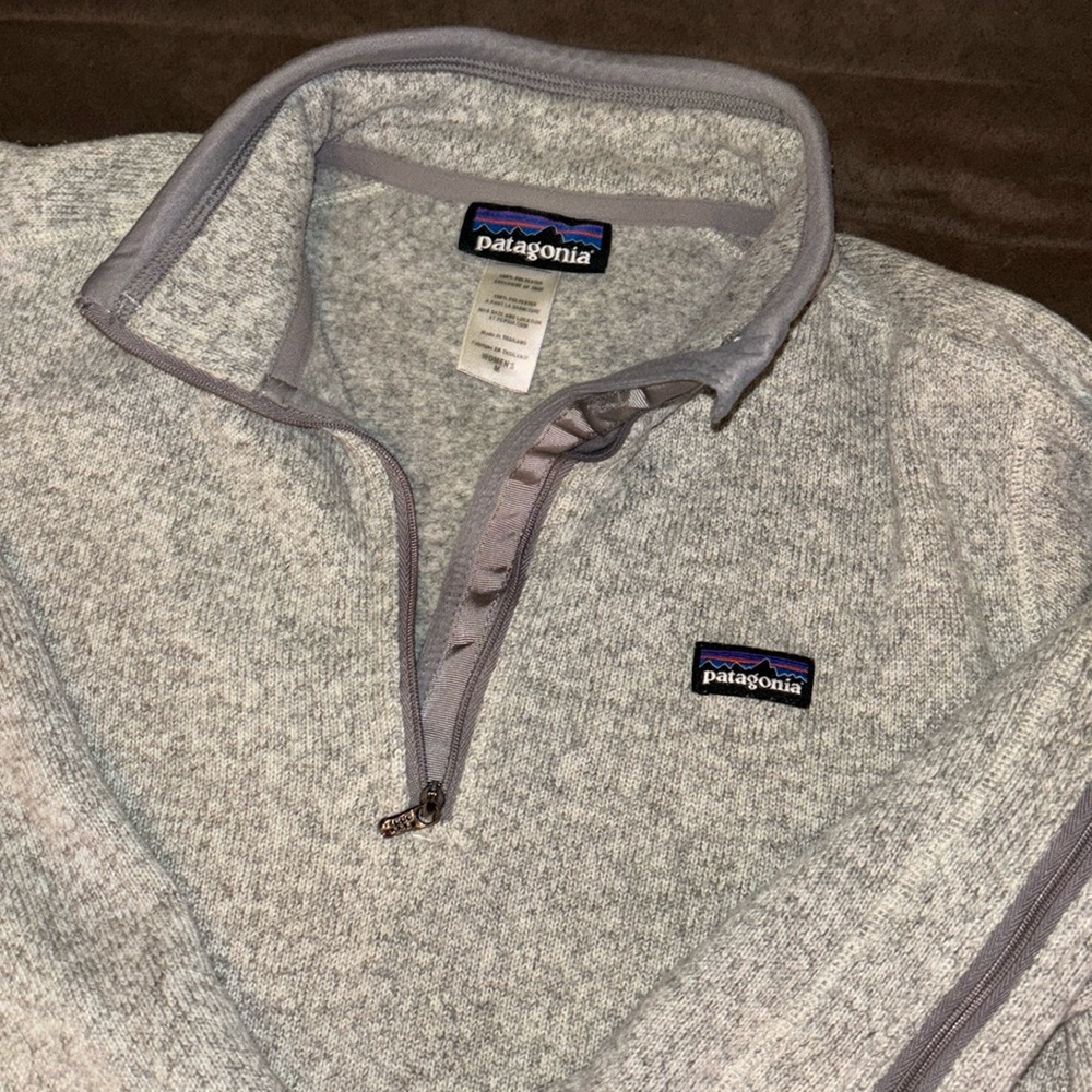 Patagonia grey knit quarter zip pull over 😍☃️❄️